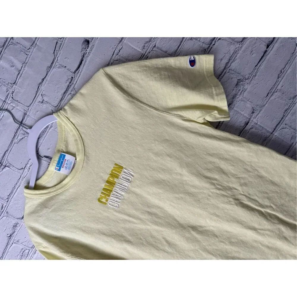 Champion Men's Medium Heritage Reflection Logo Graphic T-Shirt Lemon Glacier GT1